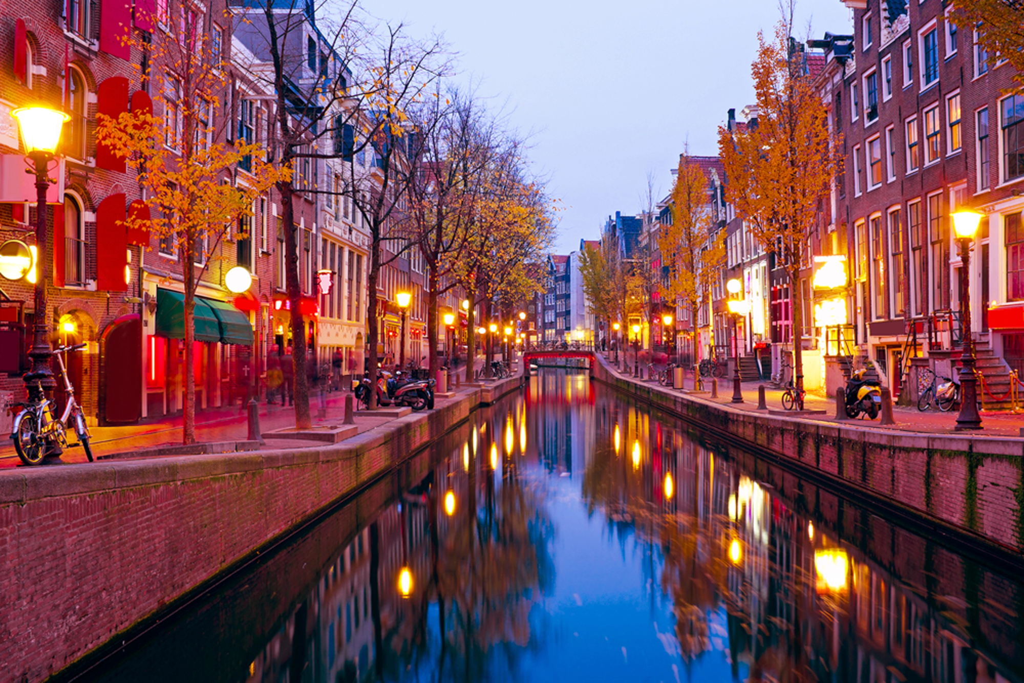 Amsterdam Canals: Everything to Know for Your Family Vacation - Canal in the Red Light District in Amsterdam