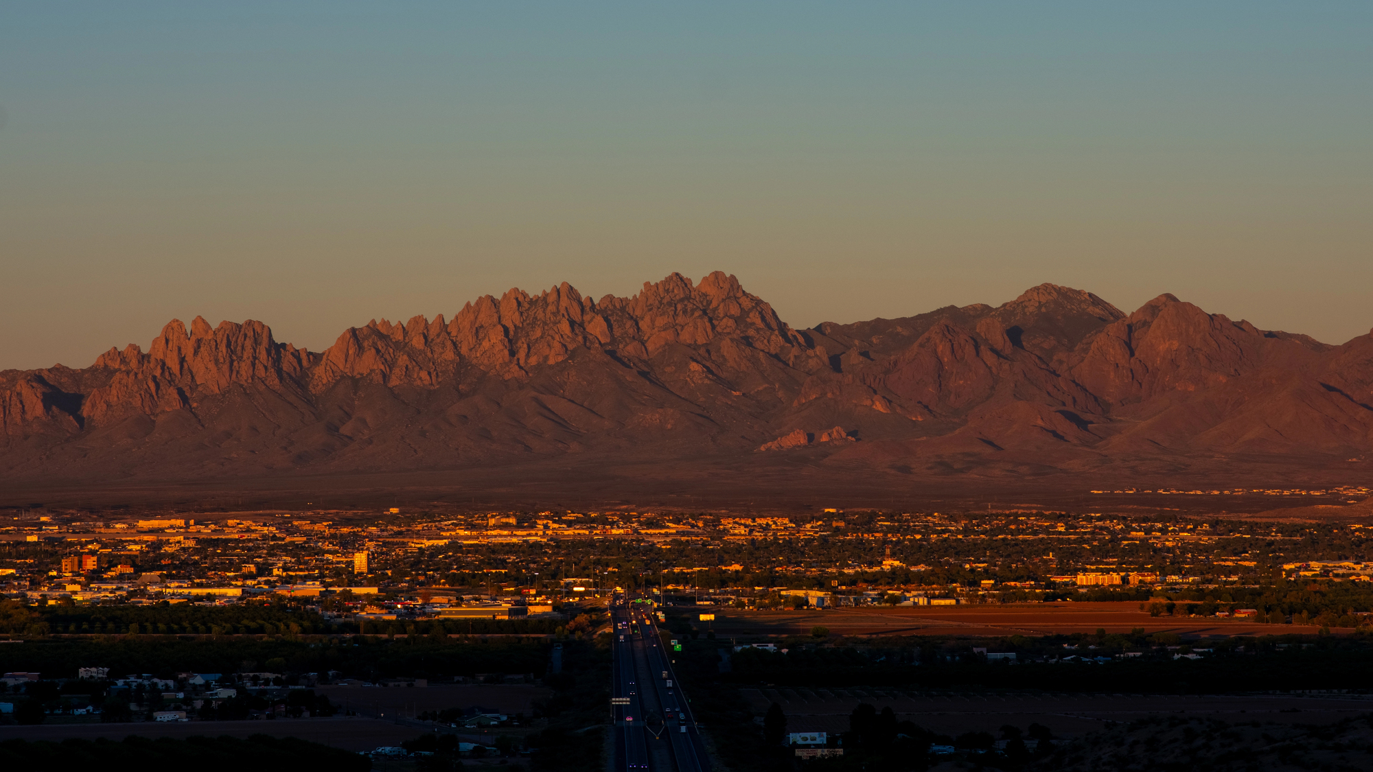 Family Friendly Cities You've Never Considered for Vacations - Sunset over Las Cruces, New Mexico