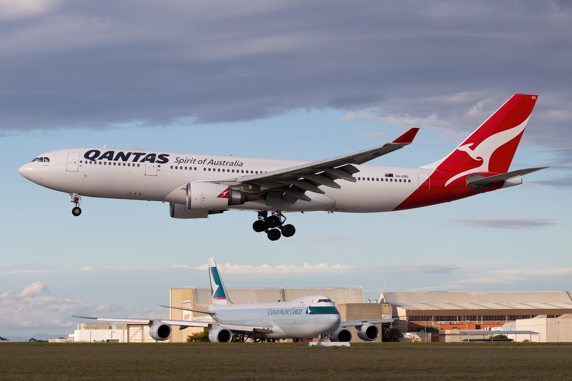 Travel in Australia: Family Vacation Transportation Options - Qantas Airplane