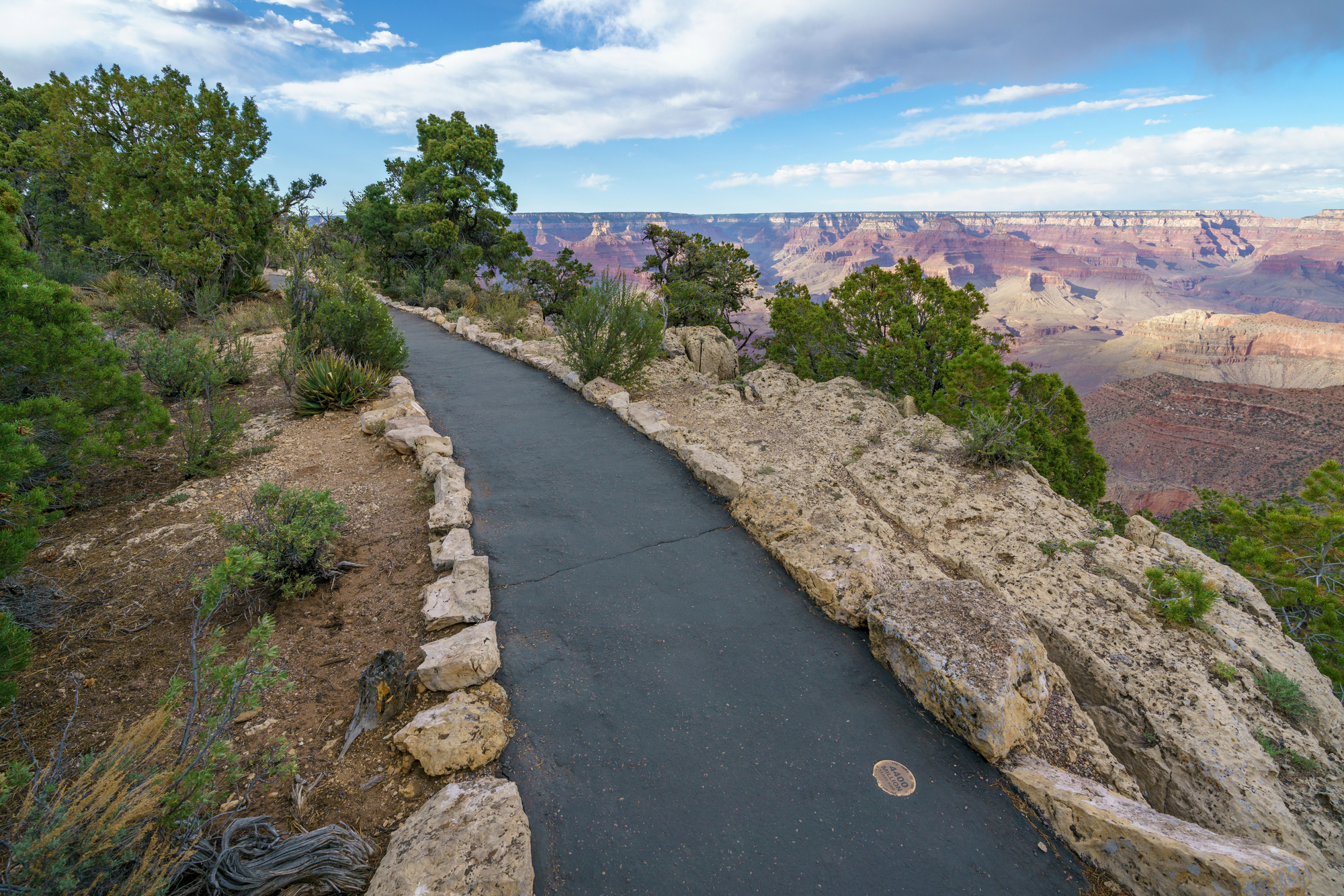 How to Plan an Unforgettable Grand Canyon Family Vacation (For Every Age and Every Generation) - Maricopa Point on the Rim Trail South Rim of Grand Canyon