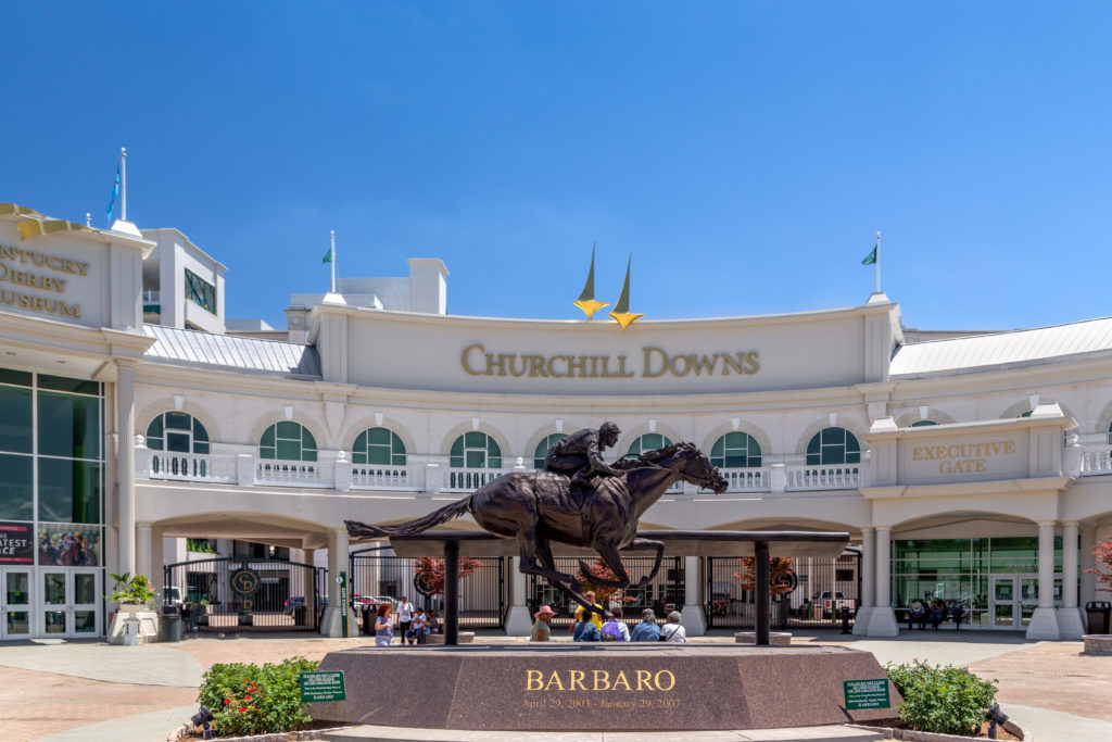 Must-See in Louisville - Churchill Downs Race Track