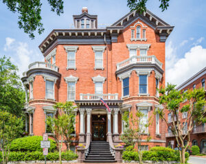 Check Out the Historic Inns of Savannah - Kehoe House