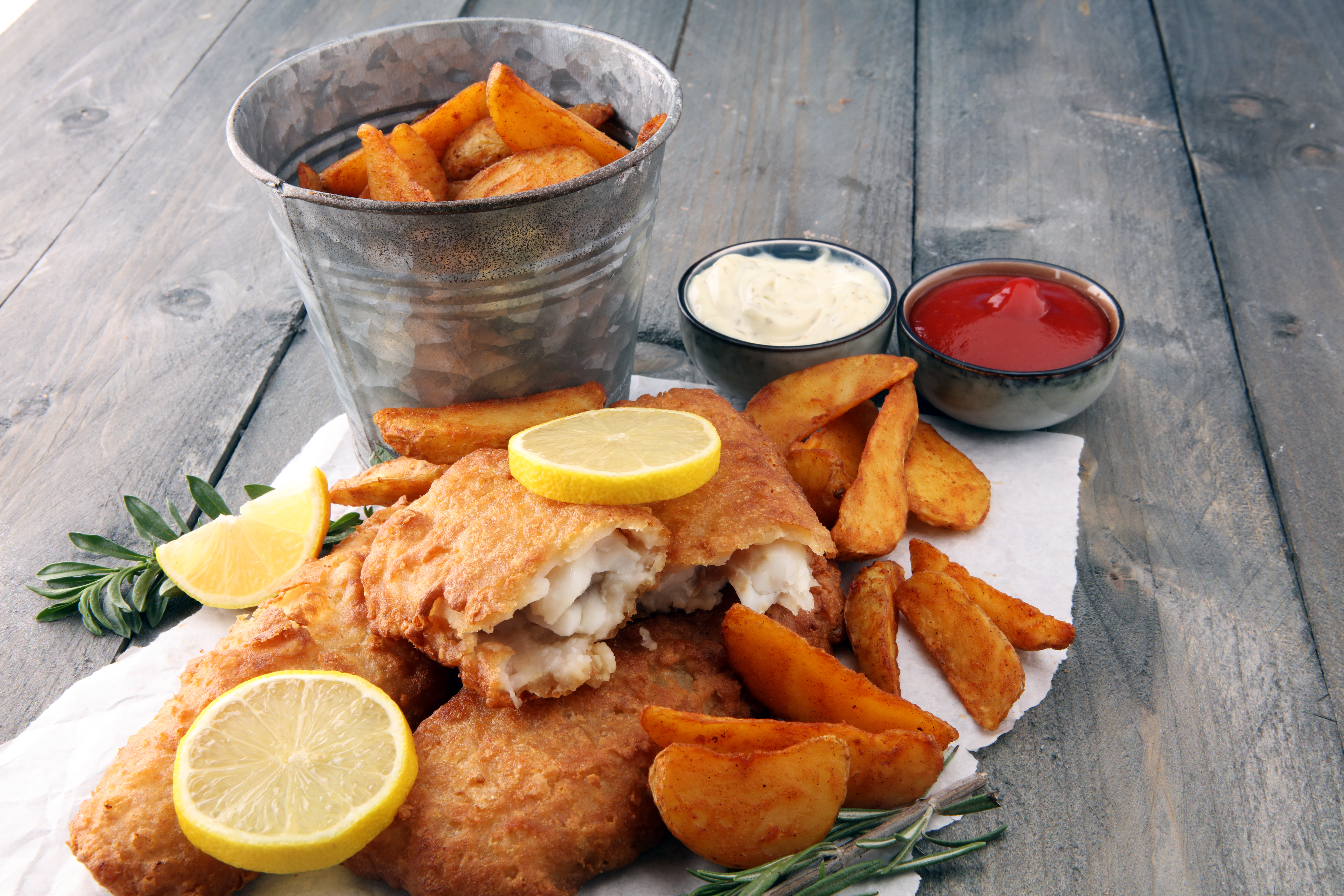 Yummy Street Foods to Try During Family Vacations - Fish and Chips in the UK