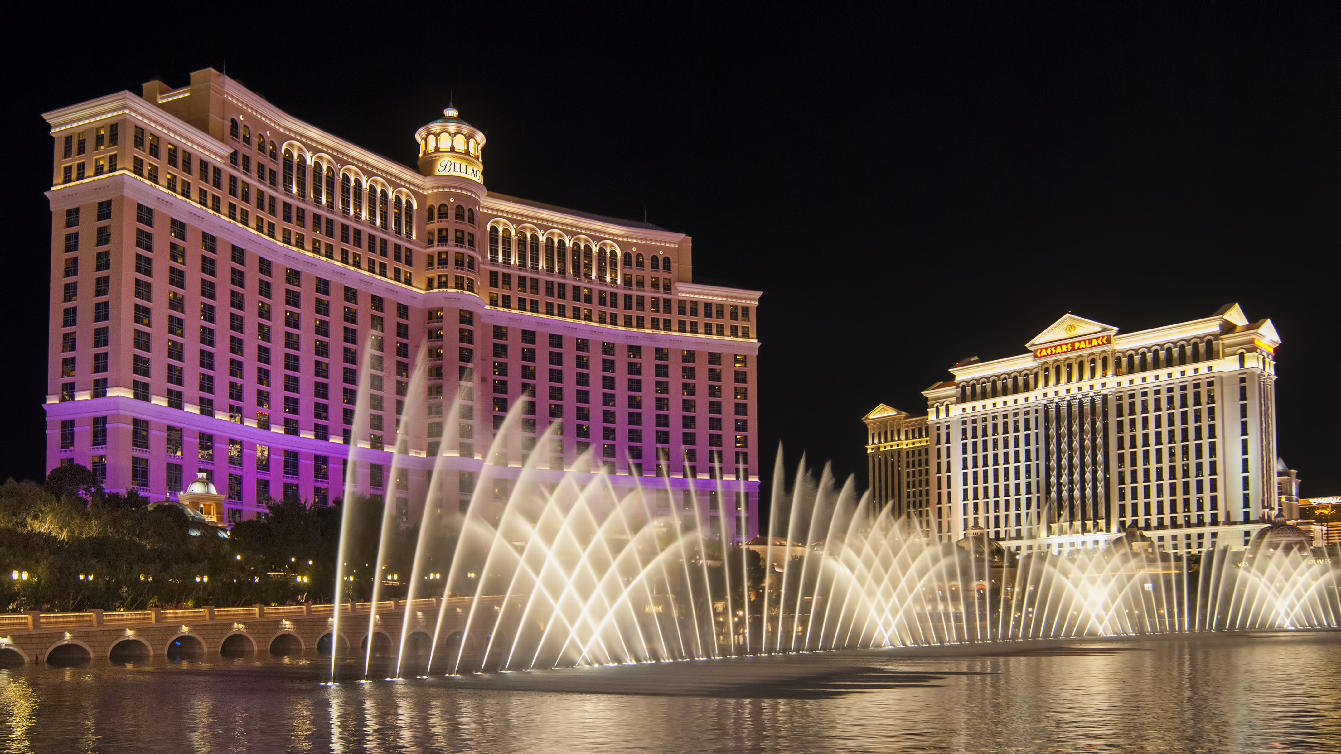 Best Things to Do in Las Vegas - Water Show at the Bellagio