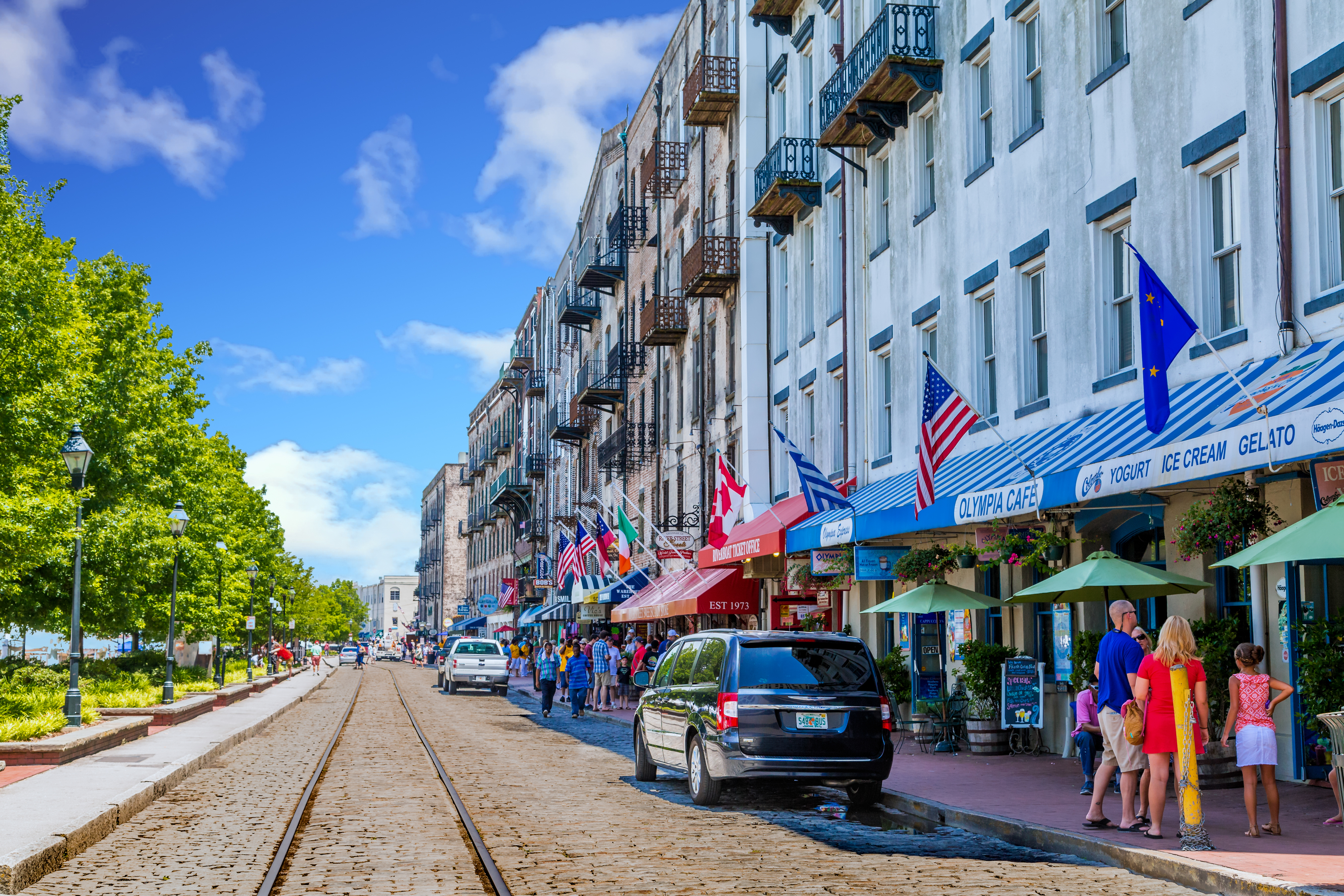 Plan an Amazing Family Vacation with These Best Things to Do in Savannah - River Street