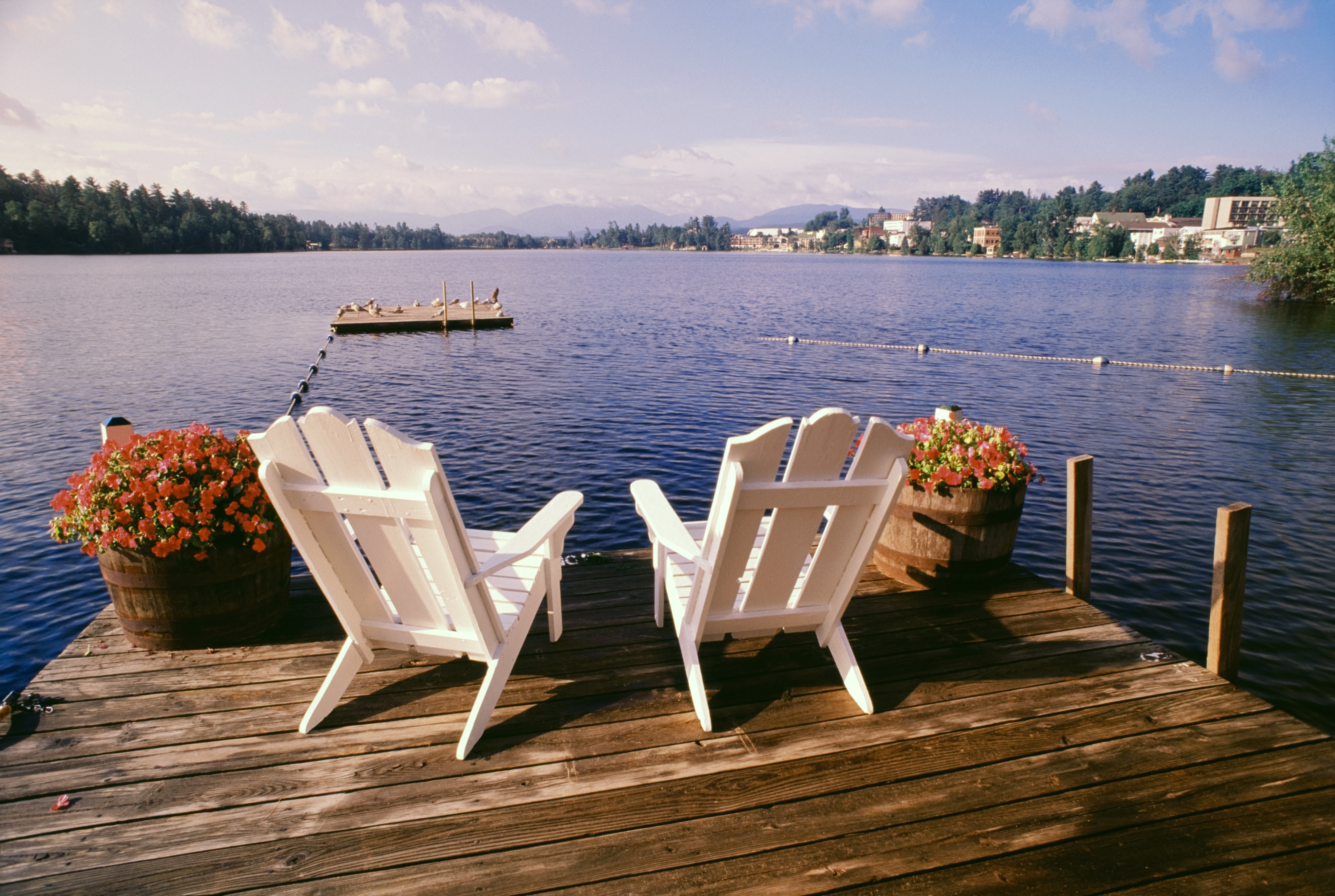 How to Manage Family Travel Logistics: Tips for Planning a Vacation with Relatives in Different Locations - Lake in Adirondack State Park in NY