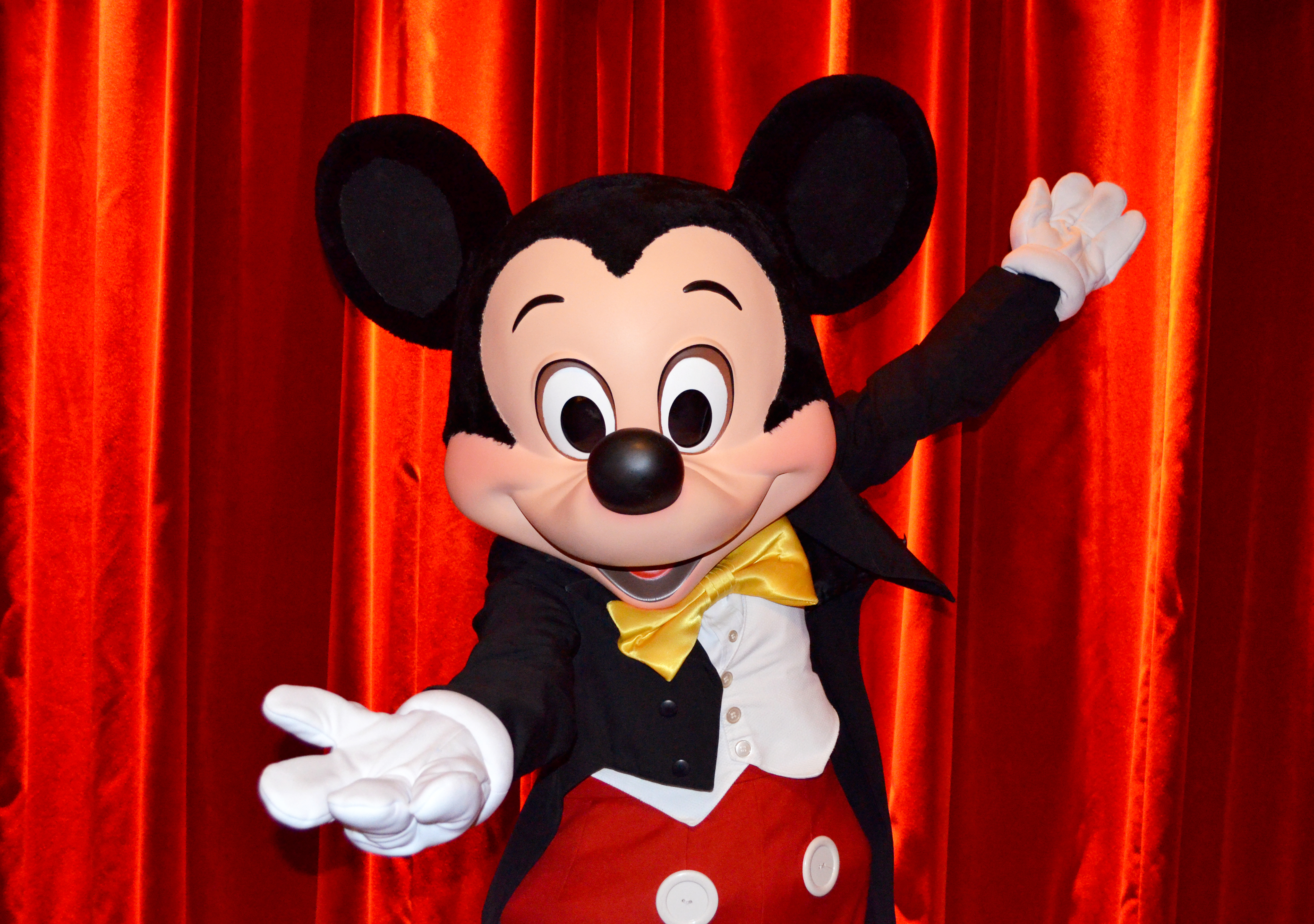 Multigenerational Travel Scavenger Hunts: A Fun Way to Explore Together - Mickey Mouse at Disney World in Orlando