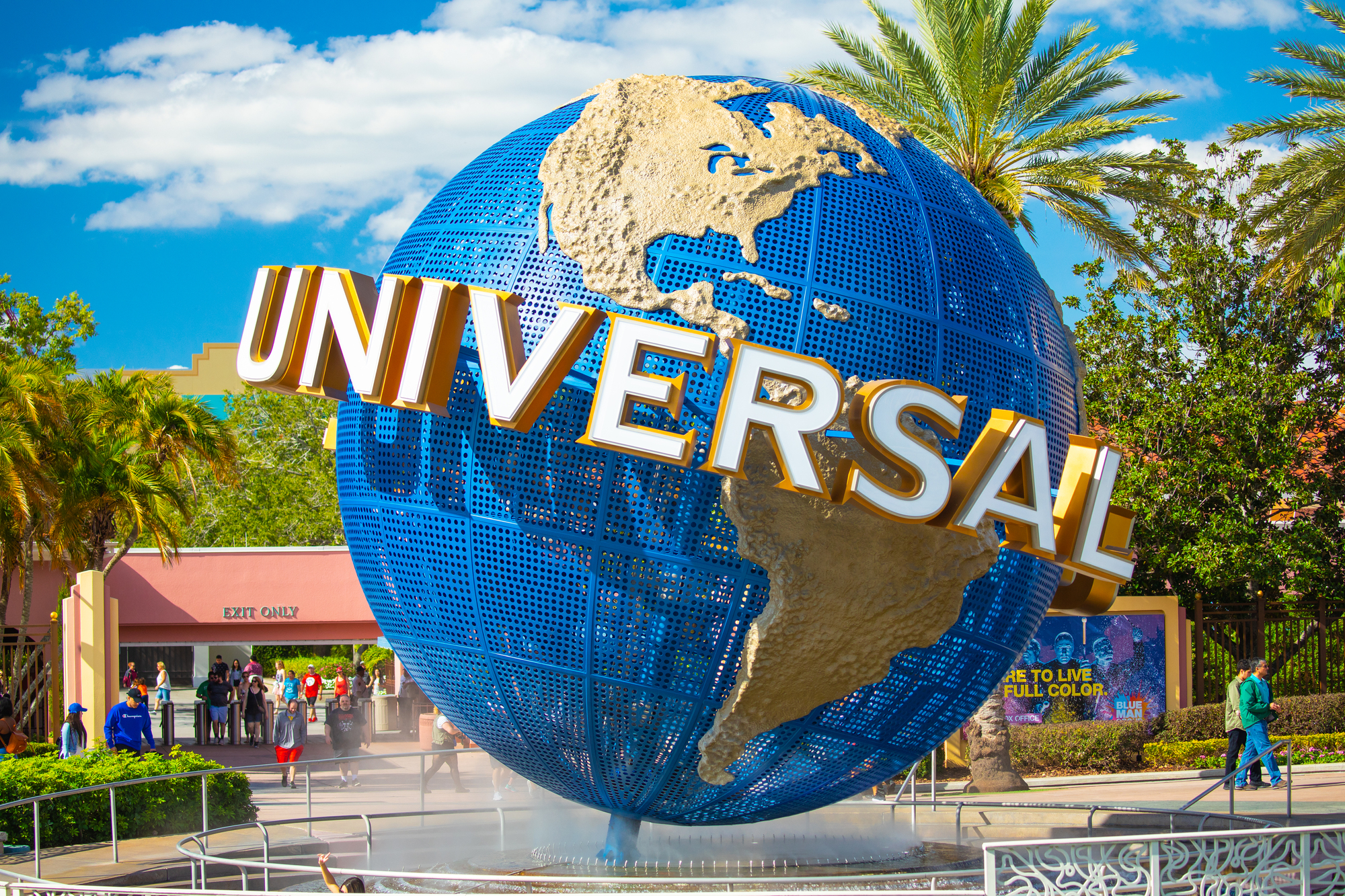 Disney vs Universal for Grandparents and Grandkids: The Best Theme Park Vacation for Multigenerational Families - Universal Studios Sign 