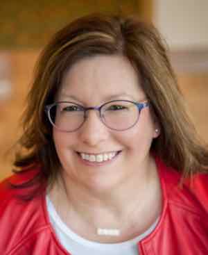Tracy of Elite Travel Journeys - Travel Advisor Expert for Solo Female Travel 