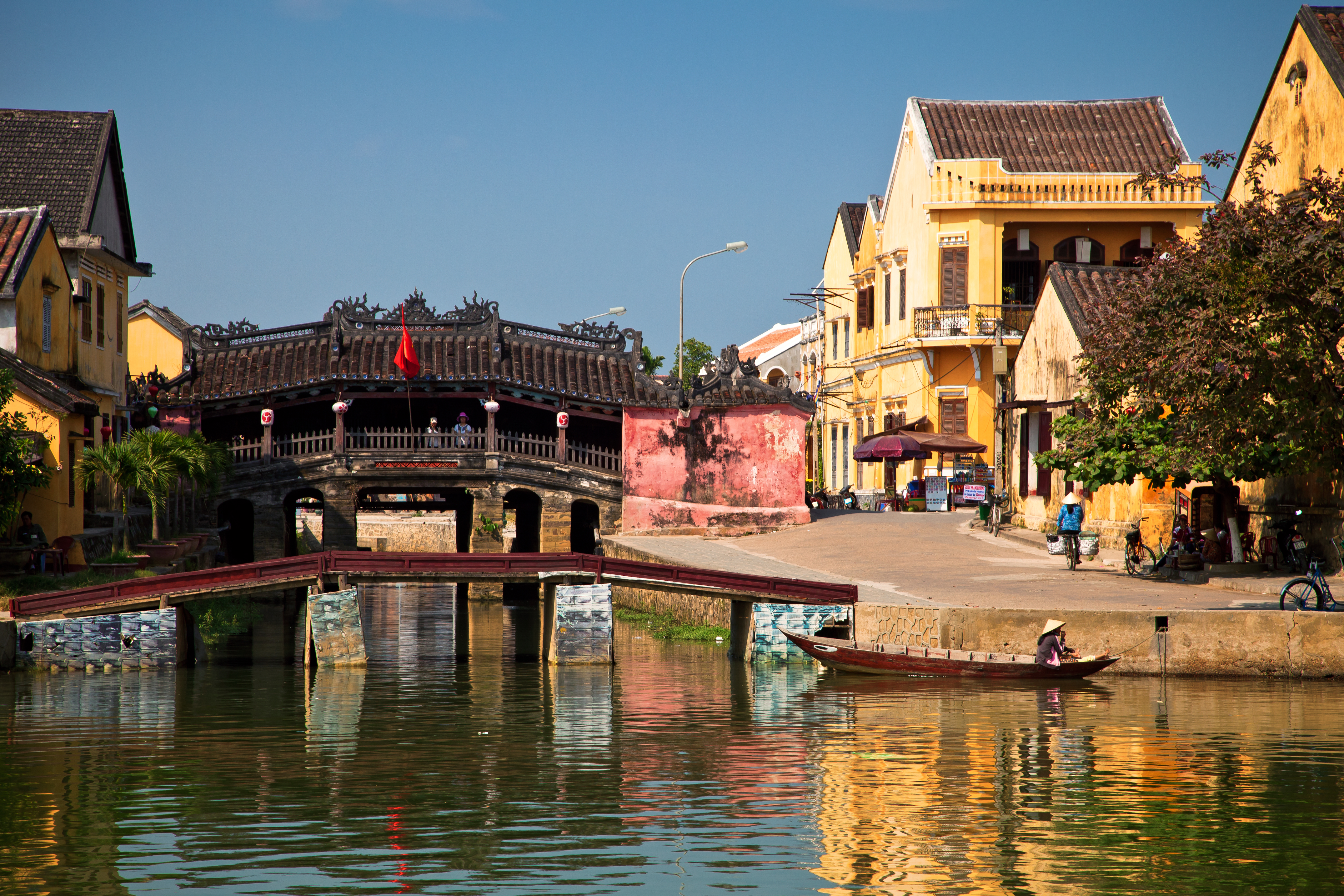Hidden Gems Around the World: Off the Beaten Path Family Adventures for All Generations - Japanese Bridge in Hoi An Vietnam