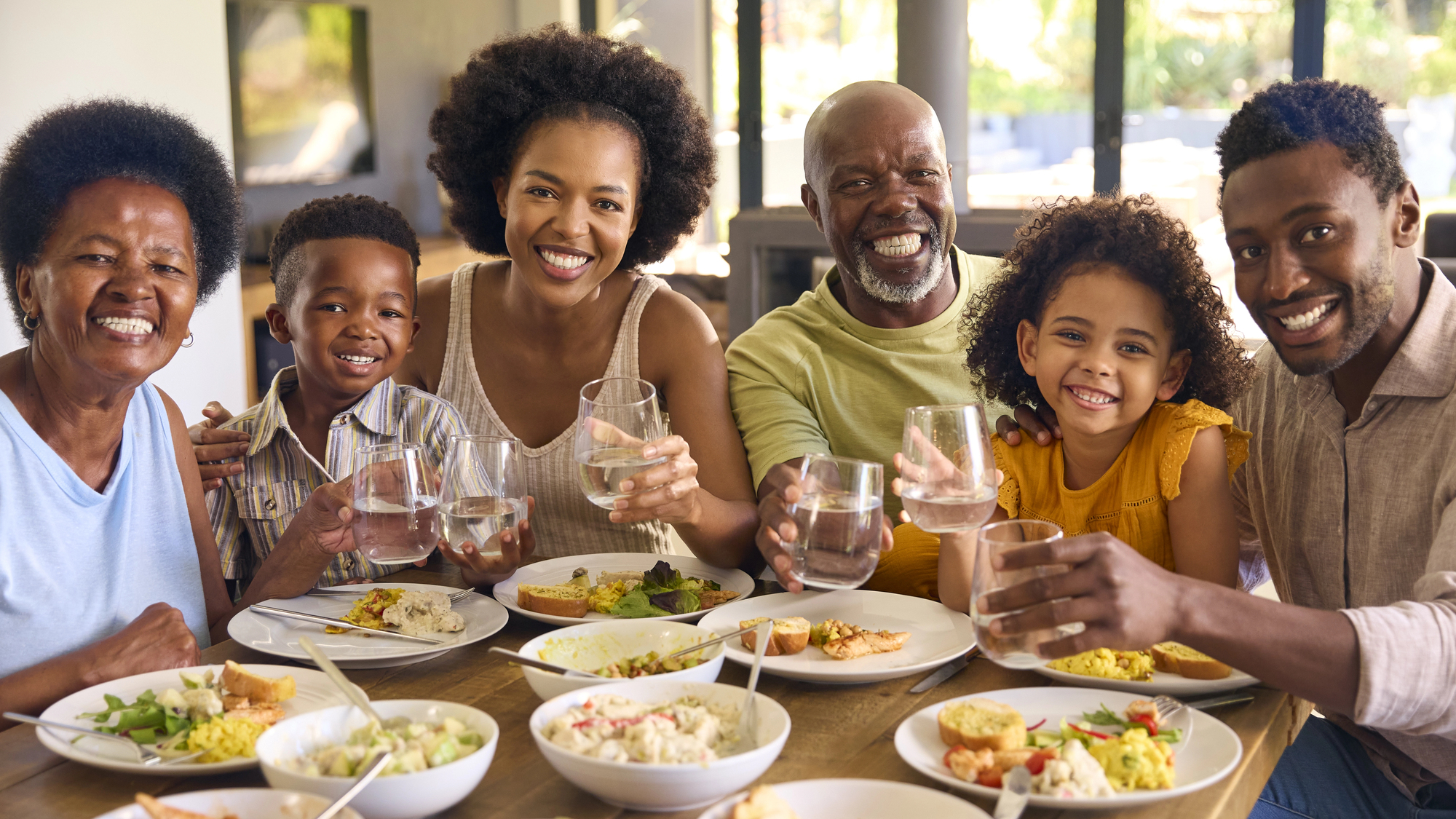 What Nobody Tells You Before You Plan a Family Reunion Abroad - Family around the table eating